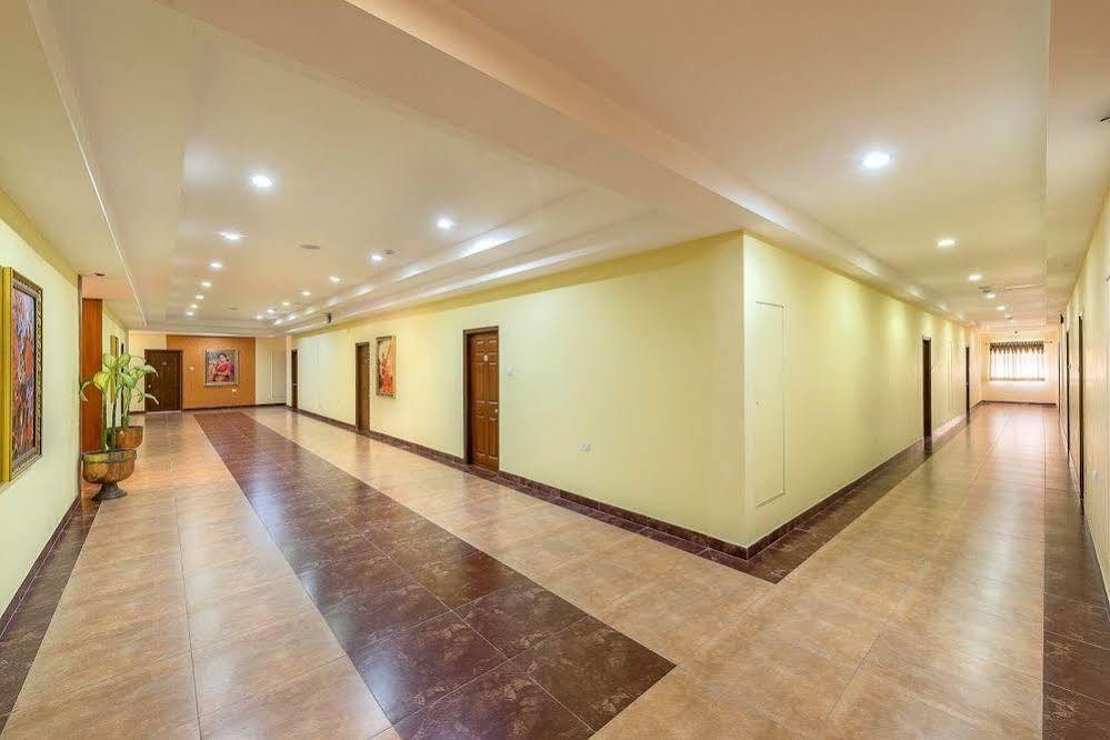 Treebo Crystal Castle Hotel Bangalore Exterior photo